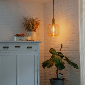 Smart hanglamp zwart met messing en amber glas incl. Wifi G995 - Zuzanna